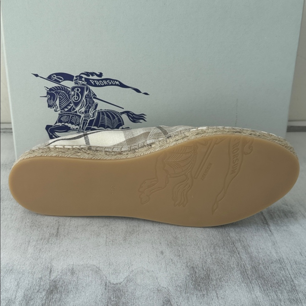 Burberry Mews Check Espadrille Flat Women Cotton Ip Check Grey Beige 9US / 39EU - Picture 10 of 13